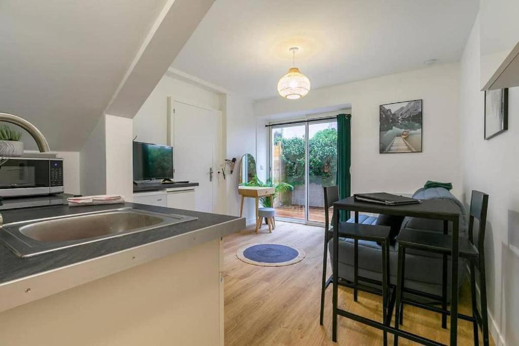 Le Jade : Au Coeur Du Centre Historique Apartment Дижон Екстериор снимка